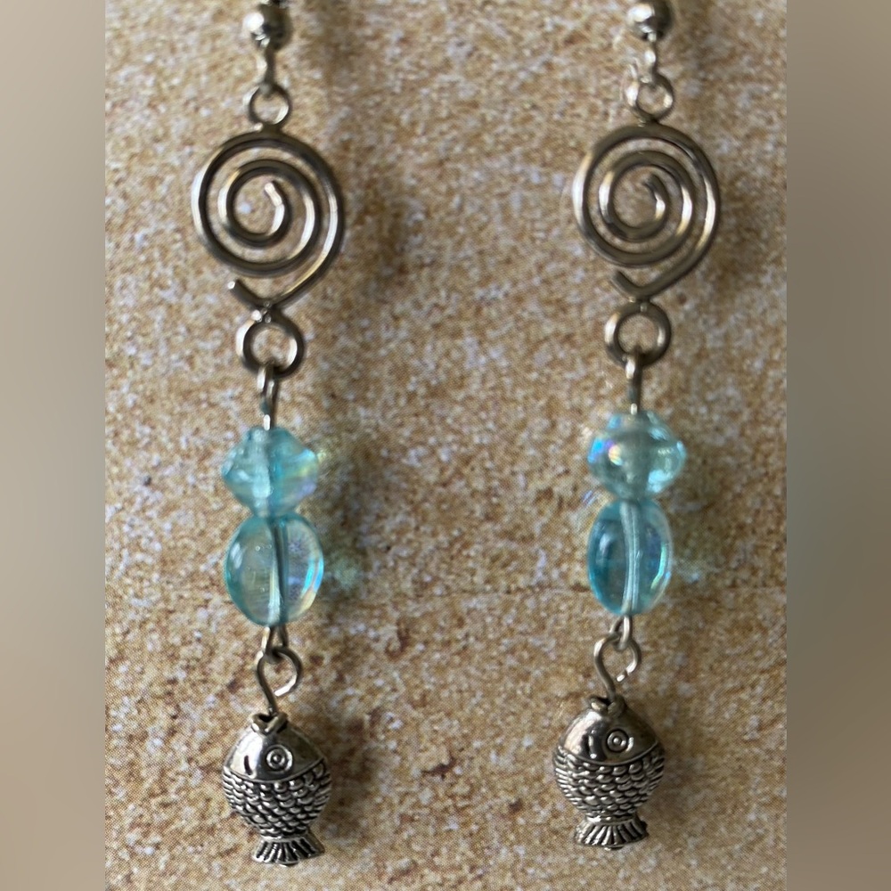 Fish earrings - Picture 3 of 5
